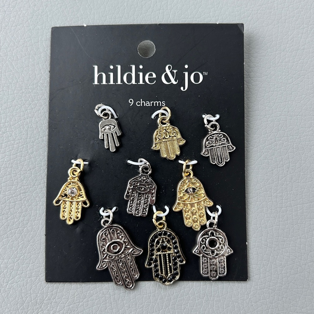 NWT - 🪬Hildie & Jo Hamsa Hand Charms Set